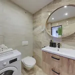 شقة Lovely Cozy براتسيلافا