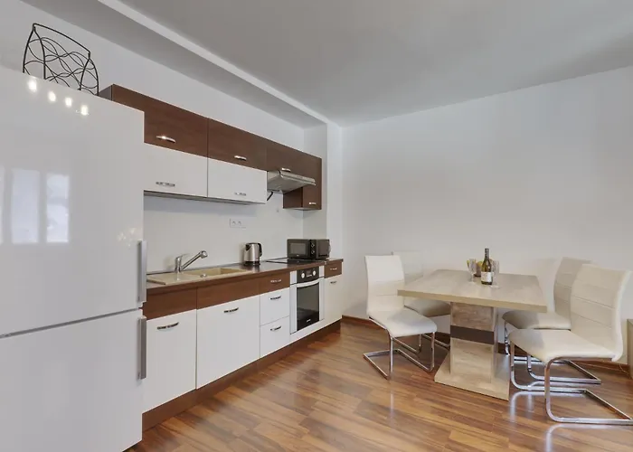 Lovely Cozy アパート *